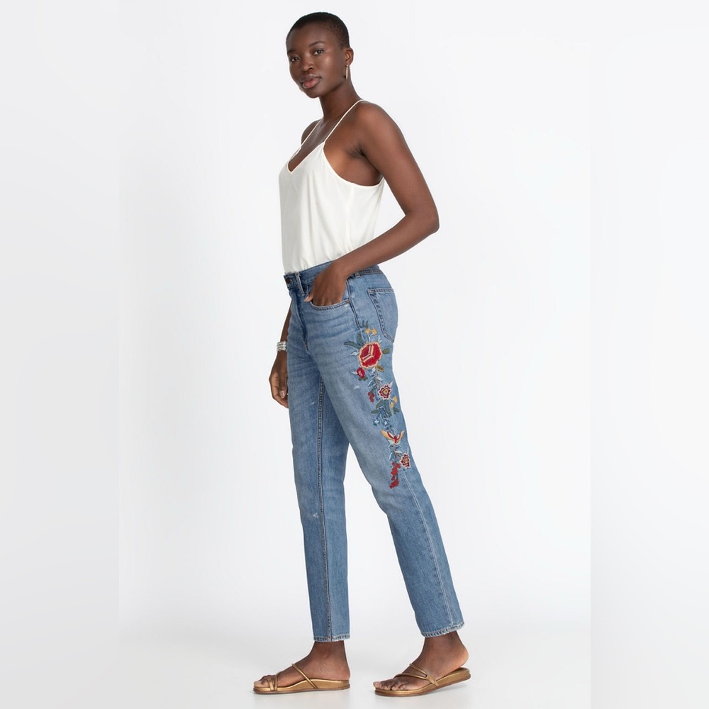 Johnny Was Kali High Rise Embroidered Distressed Cropped  Jeans Denim Size 27